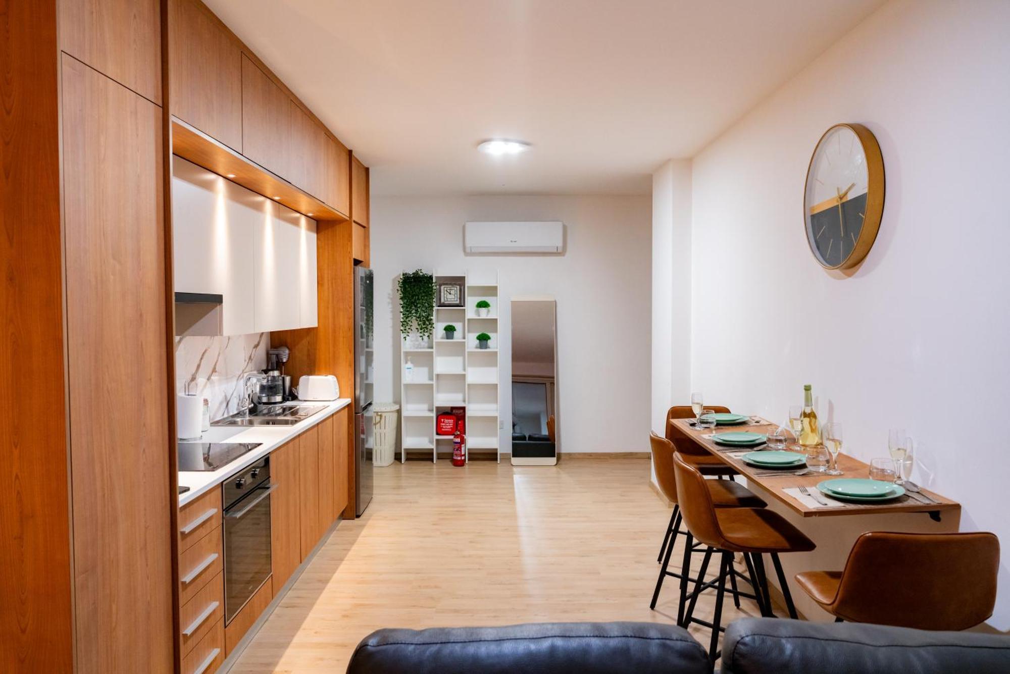 Earth Apartment Larnaca Dış mekan fotoğraf